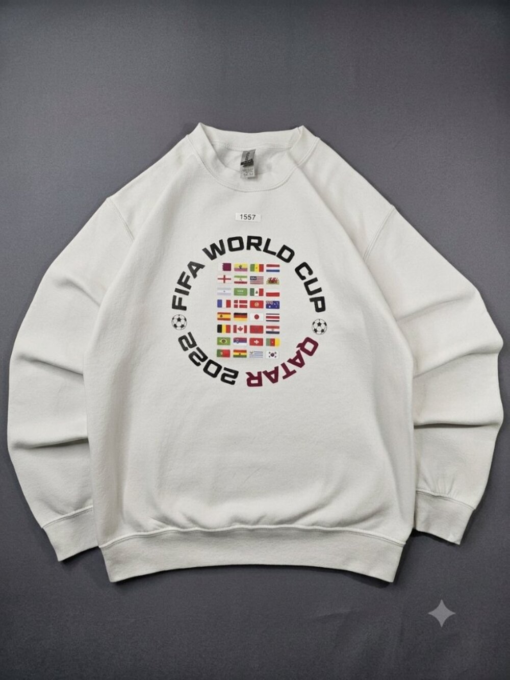 FIFA World Cup Qatar 2022 Graphic Crewneck Sweatshirt Cream White Size S